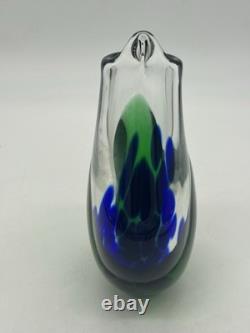 Vase en verre d'art tchèque 7 1/2 pouces vert bleu en forme de goutte, soufflé à la main par Petr Zdenek