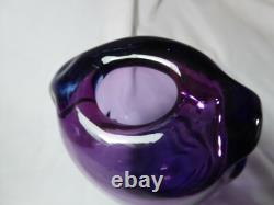 Vase en verre d'art tchèque vintage Chribska de Josef Hospodka avec des côtés striés violets intenses