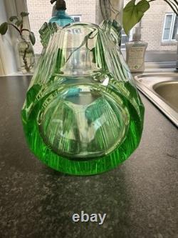 Vase en verre d'uranium lourd absolument éblouissant, brille magnifiquement, art déco UV