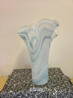 Vase en verre de Murano bleu