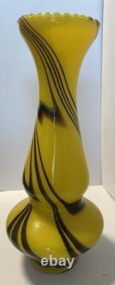 Vase en verre de Murano marbré jaune et marron. Fabriqué par Carlo Moretti