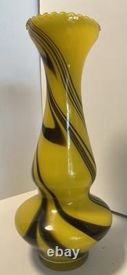 Vase en verre de Murano marbré jaune et marron. Fabriqué par Carlo Moretti
