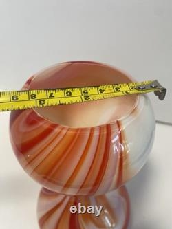 Vase en verre de Murano marbré rouge et blanc. Fabriqué par Carlo Moretti.