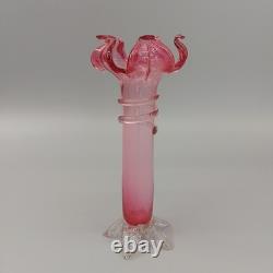 Vase en verre de canneberge, antique victorien, en verre d'art soufflé à la main