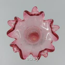 Vase en verre de canneberge, antique victorien, en verre d'art soufflé à la main