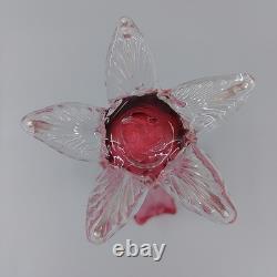 Vase en verre de canneberge, antique victorien, en verre d'art soufflé à la main