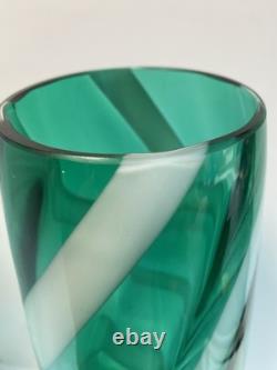 Vase en verre de sol Cristalleria Artistica Toscana Empoli de 50 cm des années 1960, rayures bonbon ?