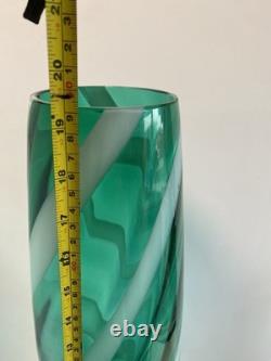 Vase en verre de sol Cristalleria Artistica Toscana Empoli de 50 cm des années 1960, rayures bonbon ?