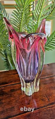 Vase en verre de style Murano vintage du milieu du siècle, lourd, de superbe qualité, décoratif