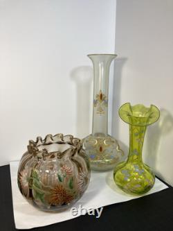 Vase en verre émaillé iridescent vert Cypern de la rare Josephinenhutte, vers 1899