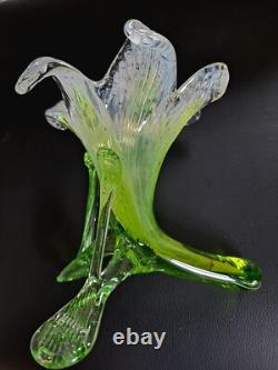 Vase en verre floriforme Kralik Art Nouveau antique. Soufflé libre des années 1900.