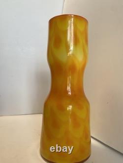 Vase en verre gainé scandinave des années 60, motif paon, d’Elme Glasbruk