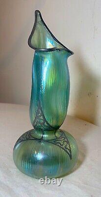Vase en verre irisé Bohemian Loetz en argent sterling antique avec superposition de style Art Nouveau