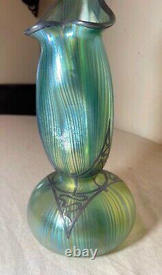 Vase en verre irisé Bohemian Loetz en argent sterling antique avec superposition de style Art Nouveau