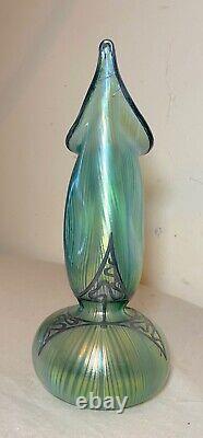 Vase en verre irisé Bohemian Loetz en argent sterling antique avec superposition de style Art Nouveau