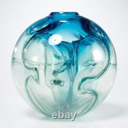 Vase en verre moderne bleu-vert signé Paul Manners 6.5h vintage MCM