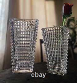 Vase en verre rectangulaire de 9,1 pouces de hauteur