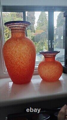 Vase en verre soufflé Murano 2 en verre orange art. Verre dépoli. Environ 1960