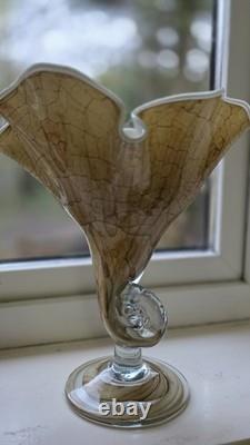 Vase en verre soufflé à la main Jozefina Krosno Pologne Grand centre de table rare en forme de mouchoir