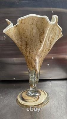 Vase en verre soufflé à la main Jozefina Krosno Pologne Grand centre de table rare en forme de mouchoir