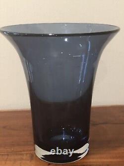 Vase en verre soufflé à la main artistique bleu fumé avec base transparente 9 trouvaille rare