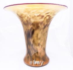 Vase en verre soufflé à la main de style Murano, fumé ambre tacheté, à large rebord, de 10,5 pouces de hauteur.