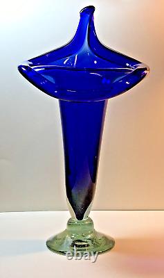 Vase en verre soufflé à la main en bleu cobalt Jack-In-The-Pulpit vintage 16 vif et lourd.