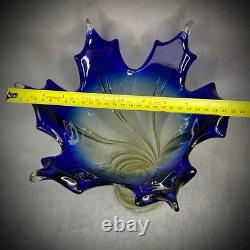 Vase en verre soufflé à la main en tourbillon 14, feuille d'érable en dégradé de bleu à jaune