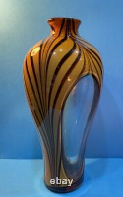 Vase en verre soufflé de Murano vintage antique classique avec un design complexe, 15 T