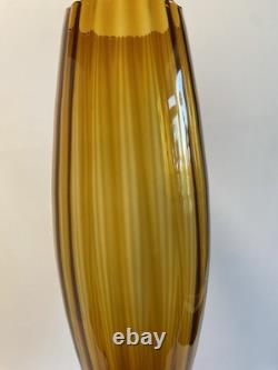 Vase en verre sur pied Empoli des années 1960