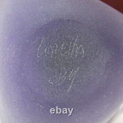 Vase en verre taillé givré améthyste fait main en verre d'art de Géorgie signé Loretta Eby