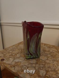 Vase en verre unique signé