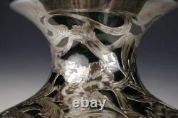 Vase en verre vert encadré d'argent de l'Art Nouveau américain époustouflant, Alvin Corp