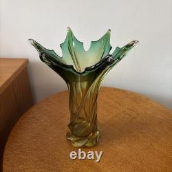 Vase en verre vert italien Murano années 1960 rare 28 cm de hauteur