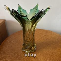 Vase en verre vert italien Murano années 1960 rare 28 cm de hauteur