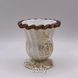 Vase étiré en verre d’art Aventurine Rigaree soufflé à la bouche, lait et or. Murano, Italie