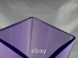 Vase haut en verre art SVAJA améthyste / violet éblouissant parfait et signé 19