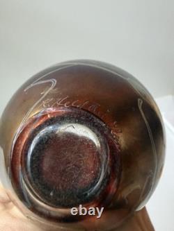 Vase miniature en verre d’art irisé signé Robert Held, Art nouveau