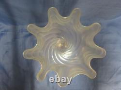 Vase ou gobelet en verre artistique soufflé à la main irisé de 25 cm de John Walsh Walsh