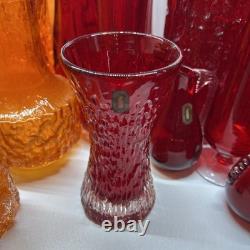 Vase sablier Ruby Red Whitefriars Geoffrey Baxter 9836 avec autocollant d'origine