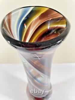 Vase unique en verre soufflé à la main, funky et tourbillonnant, décoration d'intérieur, marron, rouge, vert, bleu.