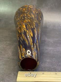 Vase vintage en verre d'art soufflé à la main, de forme conique, avec un émaillage. Peut être de Murano.