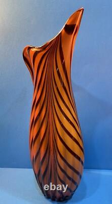 Vase vintage en verre soufflé à la main avec rayures de tigre