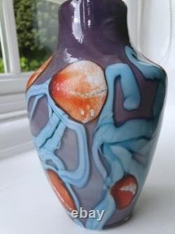 Vase vintage soufflé à la main, double contraste, unique, non signé