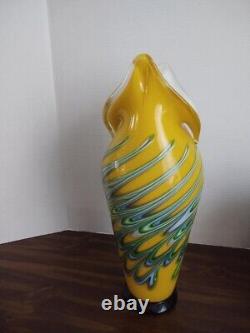 Verre Baijan Par Essie Zareh Vase en Verre d'Art d'Azerbaïdjan de 16,75 pouces de hauteur