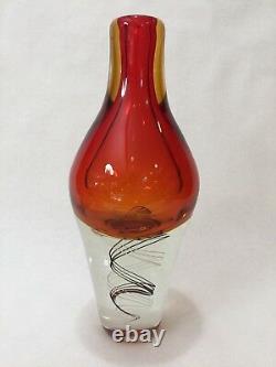 Verre Rouge Orange Vintage Murano Lourd Art Vase Withtwisted Noir Et Blanc Fil