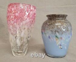 Vieille Collection De Vase En Verre D'art Écossais Antique De Deux Vasart